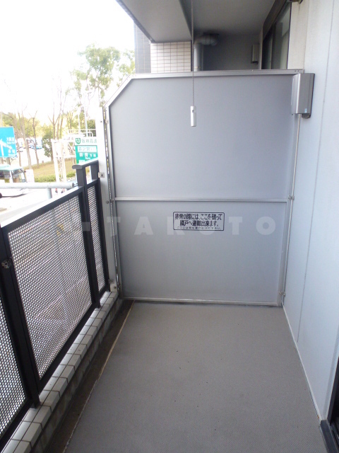 16/28 バルコニー