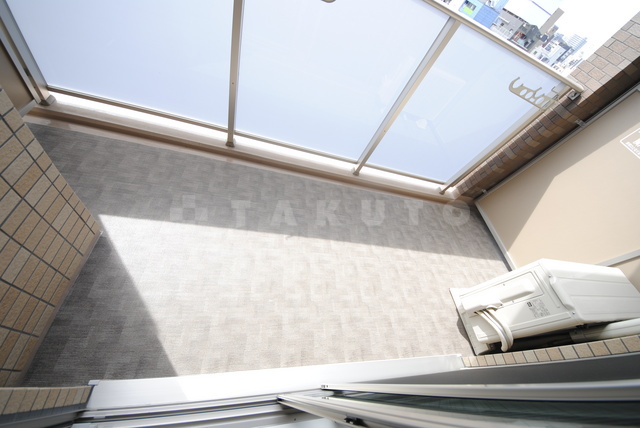 23/30 バルコニー