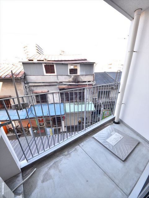 15/27 バルコニー