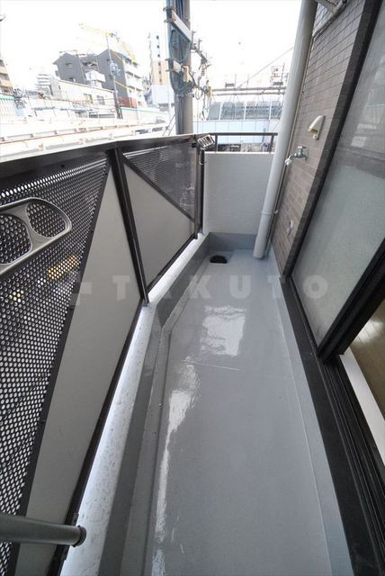 15/28 バルコニー