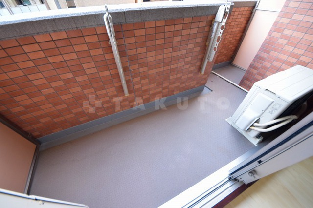 13/27 バルコニー