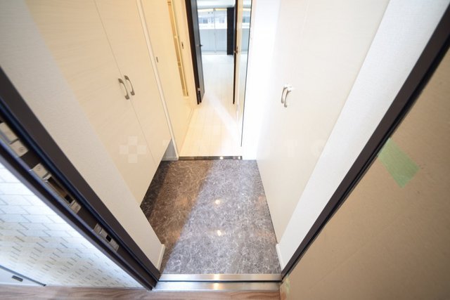 13/30 玄関