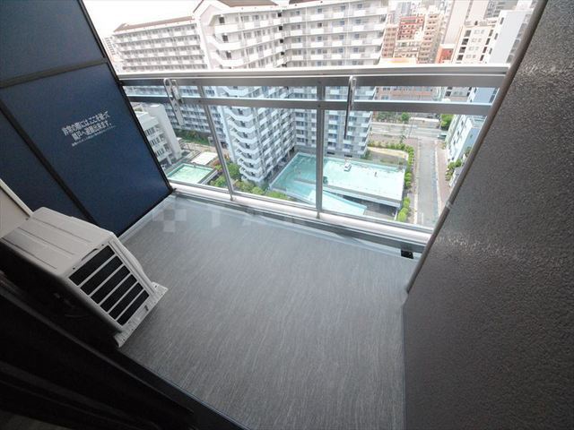 20/30 バルコニー