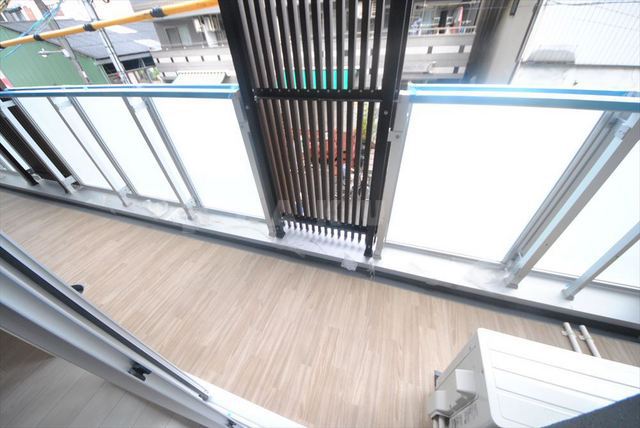 20/30 バルコニー