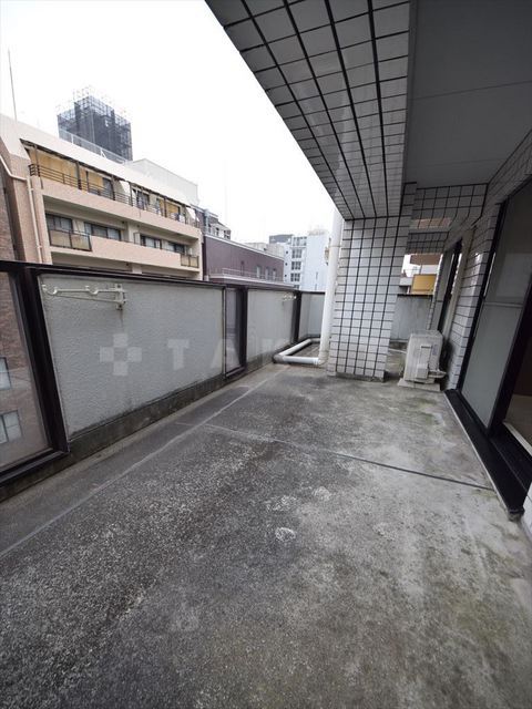 15/27 バルコニー