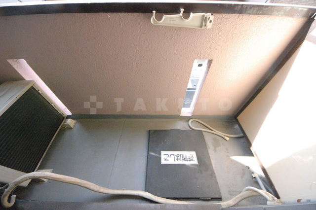 13/21 バルコニー