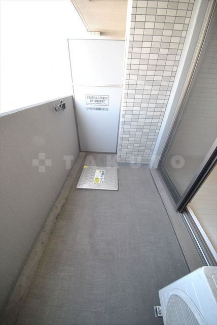 18/29 バルコニー