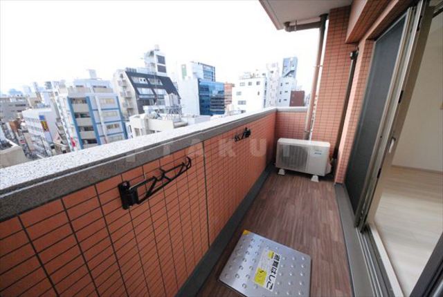 23/30 バルコニー