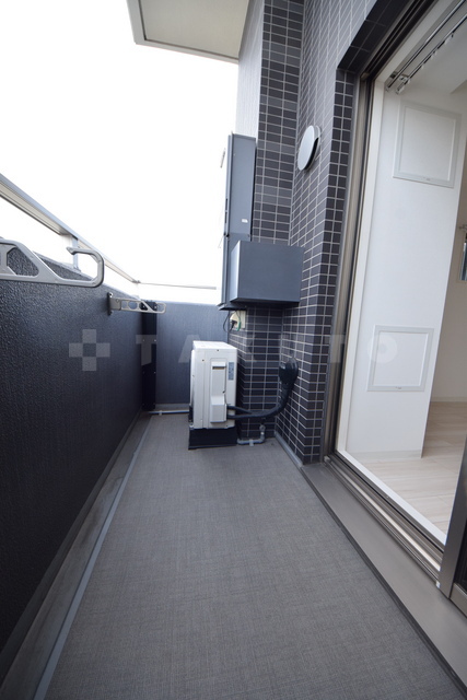 15/27 バルコニー