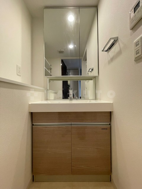 13/30 洗面