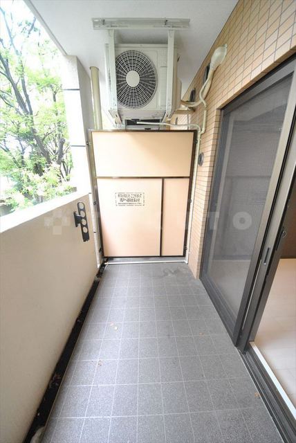 25/30 バルコニー