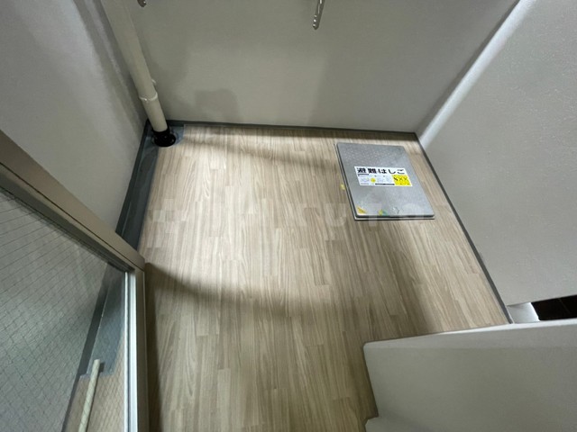 17/30 バルコニー