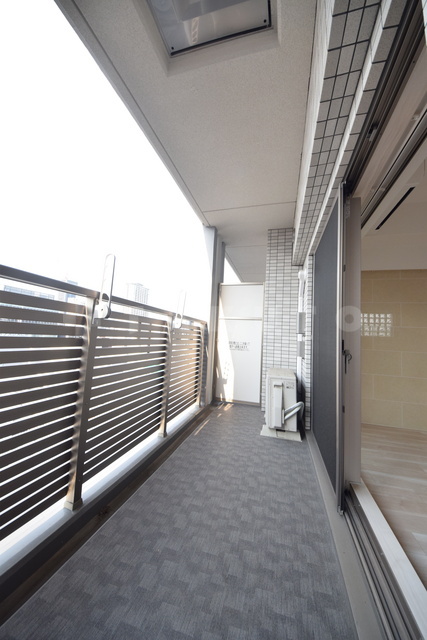 20/30 バルコニー