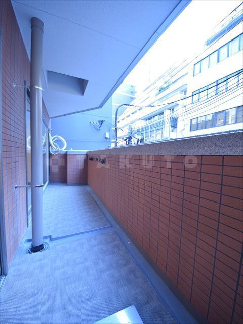 23/30 バルコニー