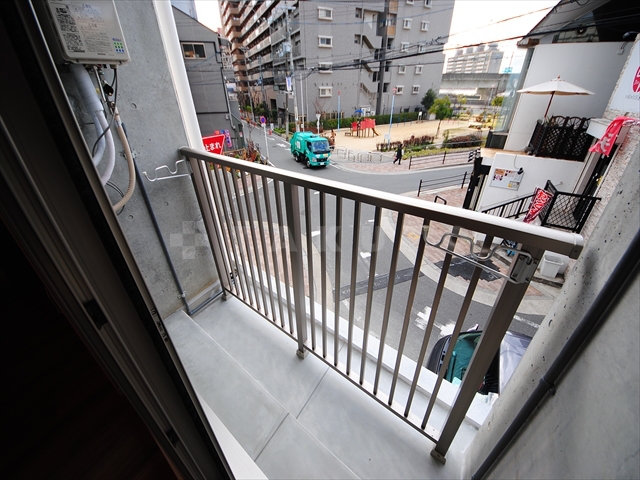 21/30 バルコニー