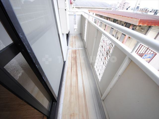 13/27 バルコニー