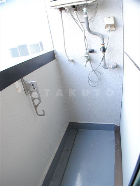 13/14 バルコニー