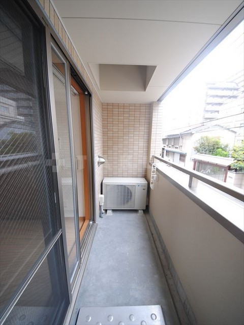 23/30 バルコニー