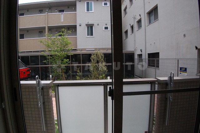 13/23 バルコニー