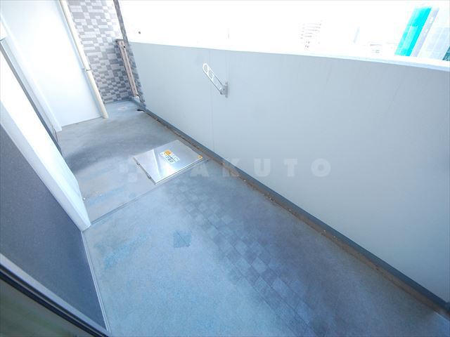 14/27 バルコニー