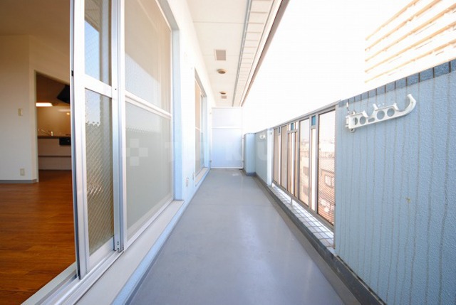 17/30 バルコニー