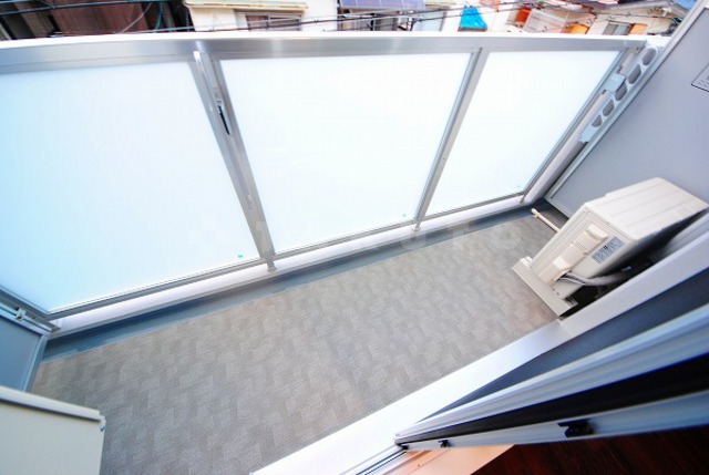 13/22 バルコニー