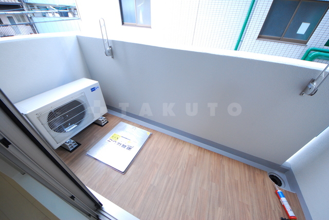 23/30 バルコニー