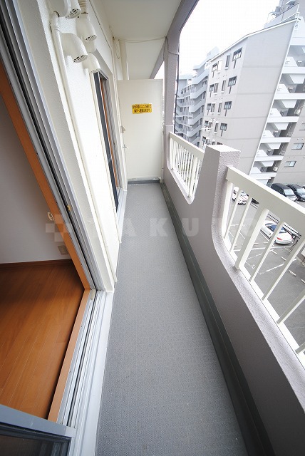 23/30 バルコニー