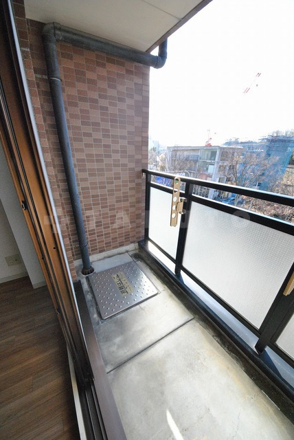 14/28 バルコニー