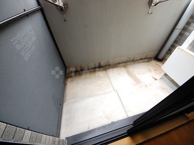 14/27 バルコニー