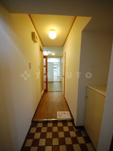 13/30 玄関