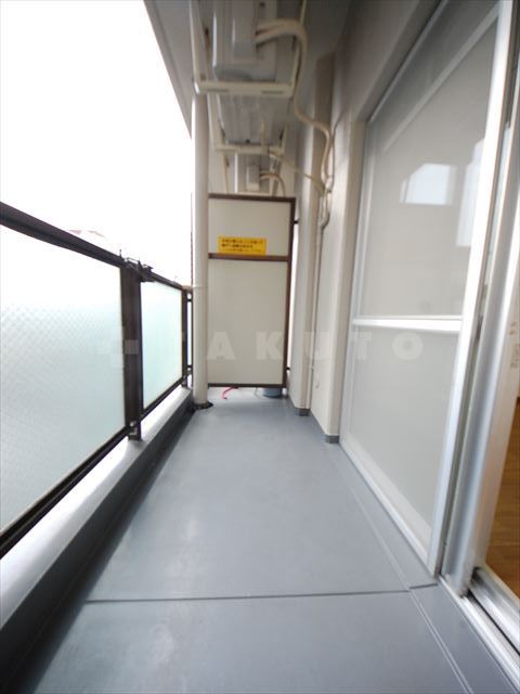 16/28 バルコニー