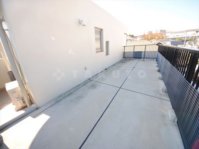 19/26 バルコニー