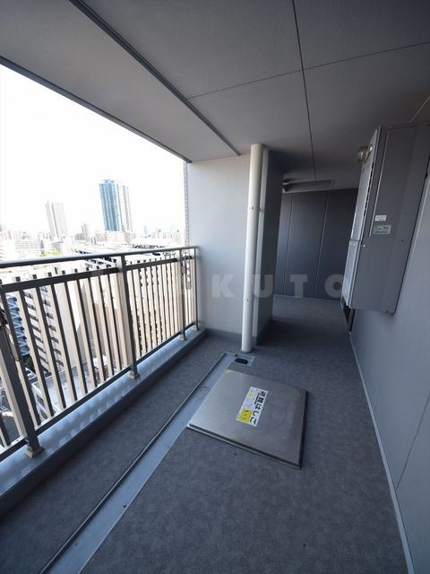 21/30 バルコニー