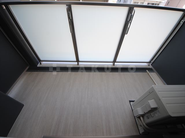 23/30 バルコニー