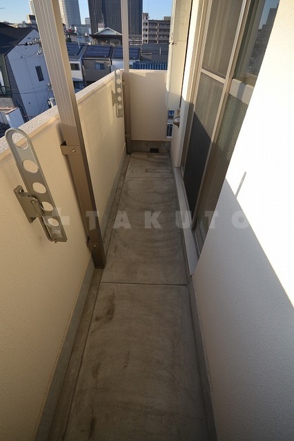 21/30 バルコニー