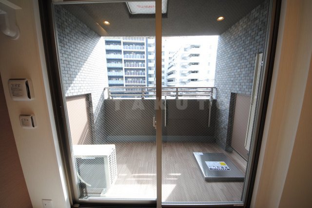 23/30 バルコニー