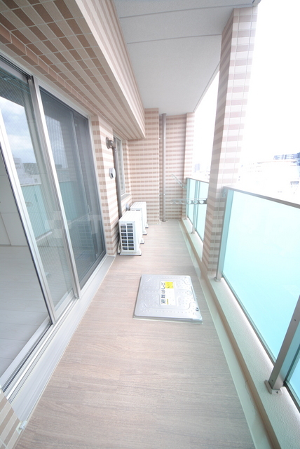 21/30 バルコニー