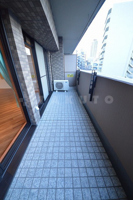 23/30 バルコニー