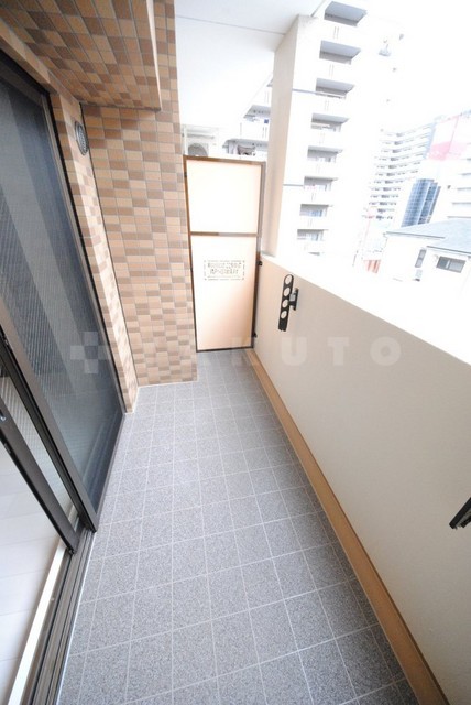 23/30 バルコニー