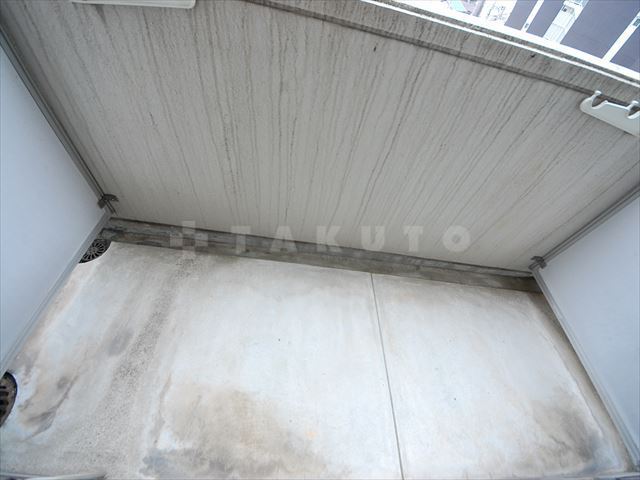 17/28 バルコニー