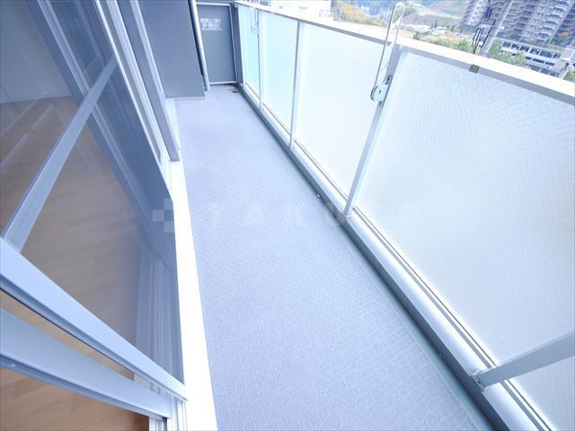 19/27 バルコニー