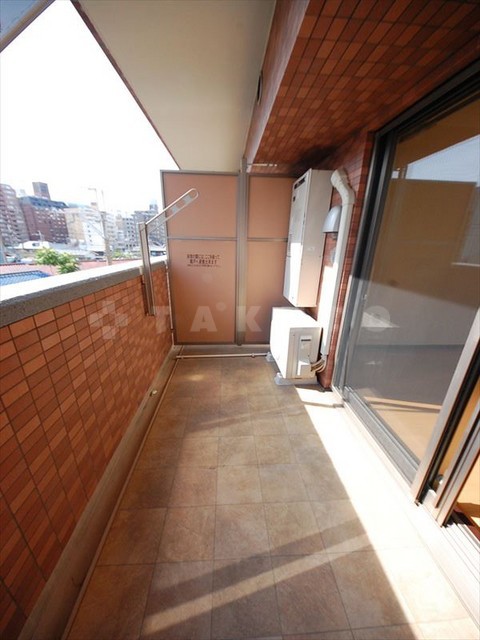 16/28 バルコニー