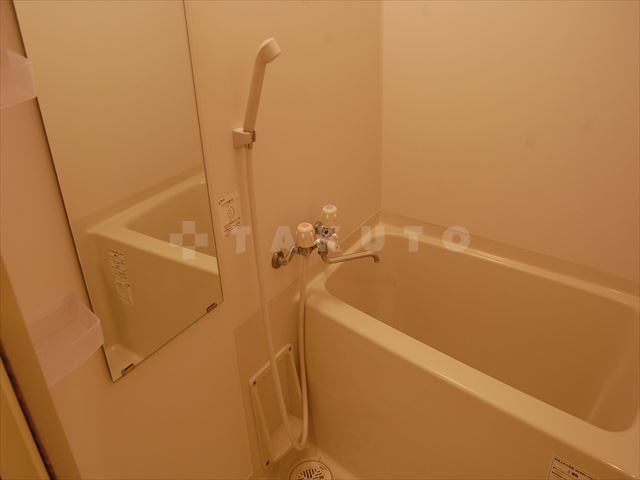 16/30 浴室