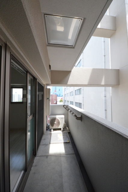 19/30 バルコニー