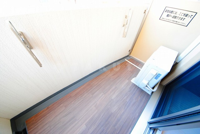 16/25 バルコニー