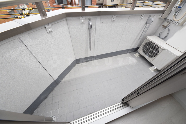 15/28 バルコニー