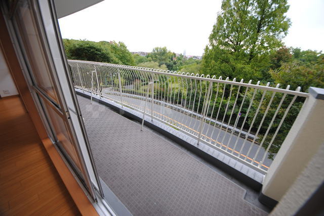 21/30 バルコニー