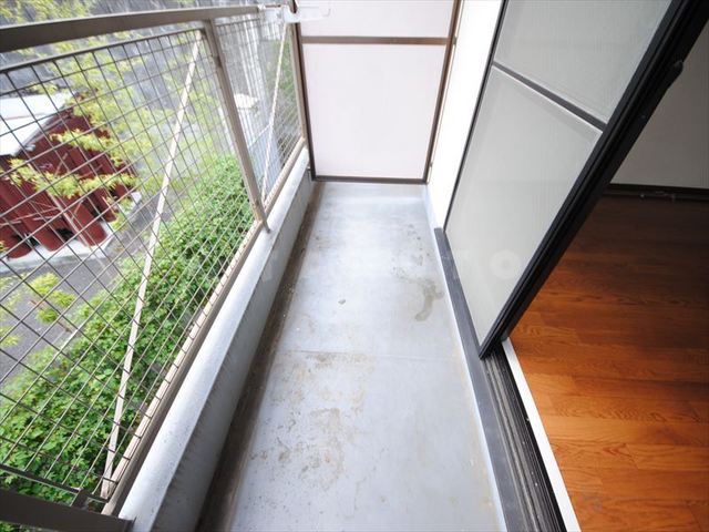 23/30 バルコニー