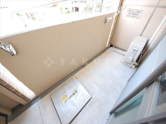 21/27 バルコニー